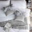 Coussin décoratif en plumes-1263361731-1263361729-1228598421