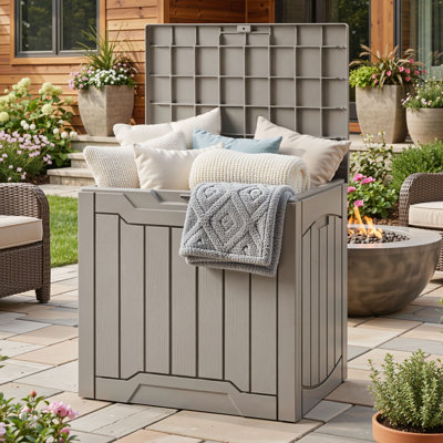 Balconera 31 Gallon Resin Lockable Deck Box