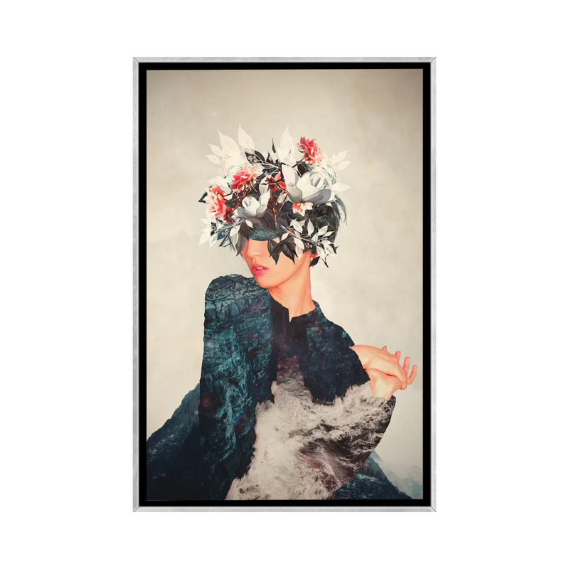 «Kumiko» par Frank Moth - reproduction imprimée, Pas de tapis, H 40 po x l 26 po x P 1,5 po, Toile avec cadre argenté