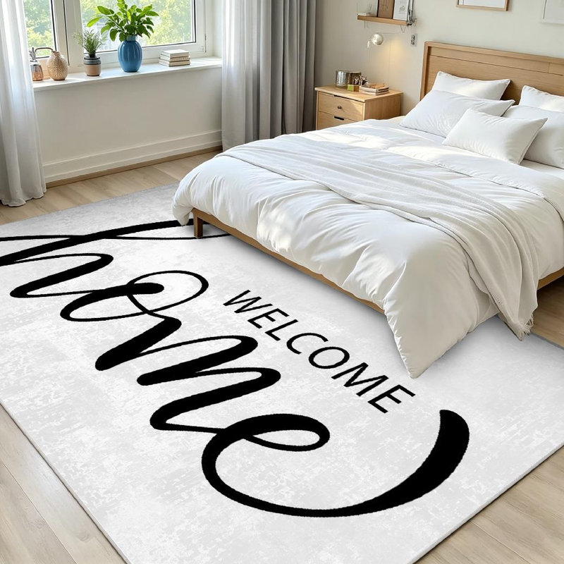 Tapis d'intérieur noir à motif de pinceau dessiné et brossé Welcome Home, Rectangle 71" x 98"