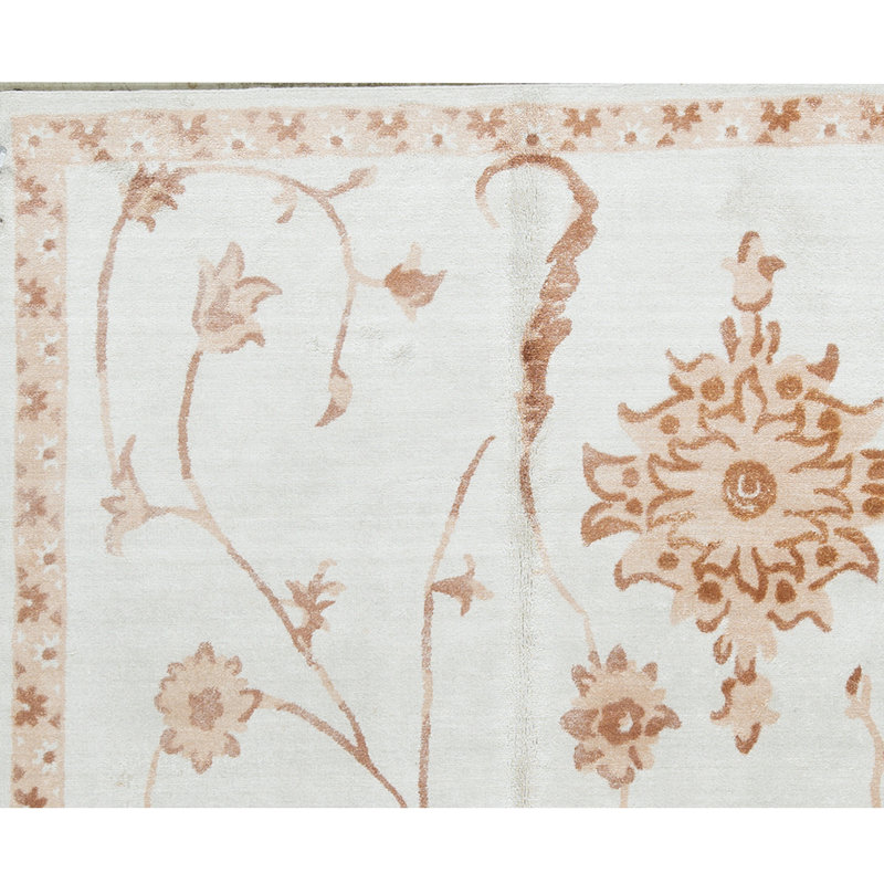 Tapis blanc et rouille de haute qualité noué à la main