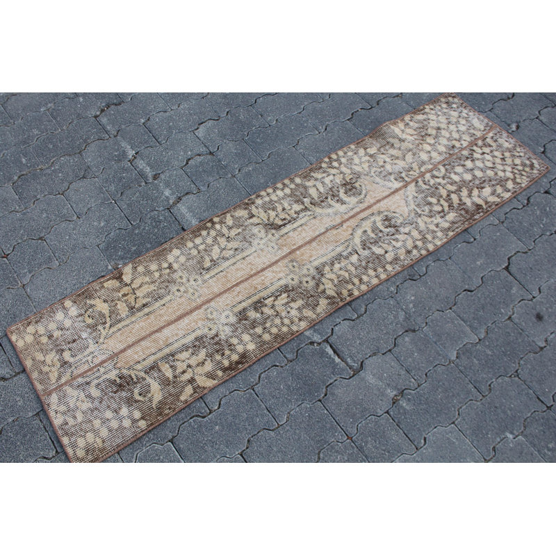 Small Beige Antique Turkish Oushak Rug - Vintage Wool Patchwork for Luxury Entryway Decor