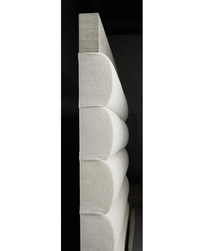 Linea Upholstered Bed, Queen
