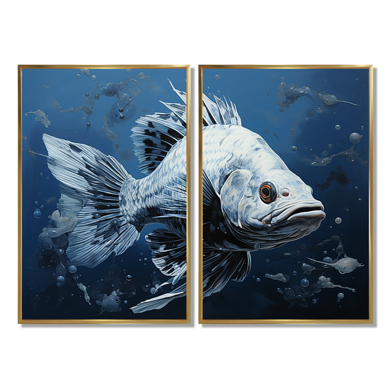 Poisson dans le bleu profond II - impressions sur toile traditionnelles bleues, 36" H x 48" W, Impression encadrée flottante