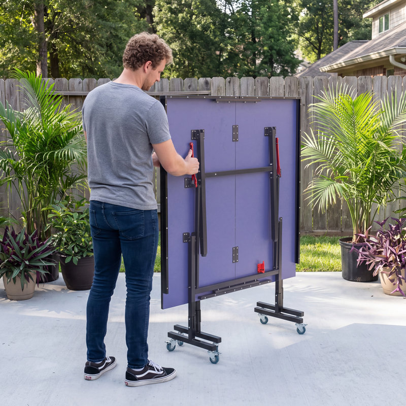 Table de ping-pong pliante avec roulettes, table de tennis de table d'intérieur avec 2 raquettes et 3 balles, table de jeu de ping-pong portable pour la salle de jeux