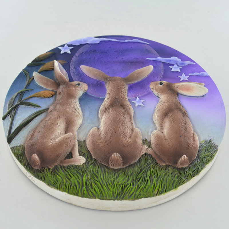 Three Hares Gazing Round Stone-effect Plaque Wall Décor