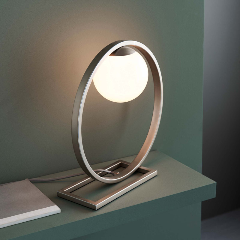 Suzan Metal Table Lamp