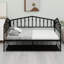 Le lit de jour avec tiroirs de rangement allie un savoir-faire exceptionnel à un style polyvalent.-2115283372