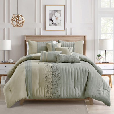 Polyester Damask Comforter Set