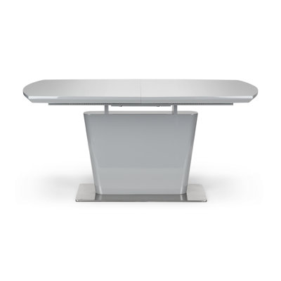 Wynnfield Extendable Dining Table