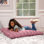 Raven-Symoné Home Pillow Saxx Jr Crash Puff, coussin de sol géant et chaise longue en fausse fourrure, rose sauvage