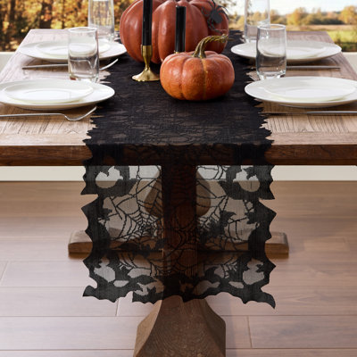 Chemin de table Bats & Web Lace