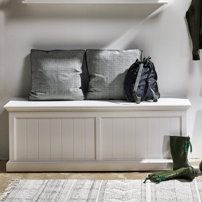 Lucious Accent Trunk