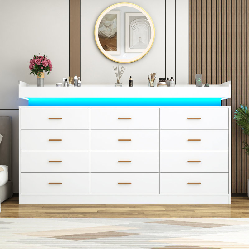 Commode 12 tiroirs l 70,08 po avec station de charge et bande lumineuse DEL, Blanc