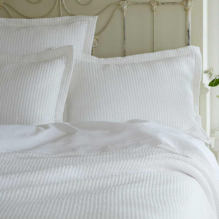 Hudson Stripe Single Coverlet, White, Queen