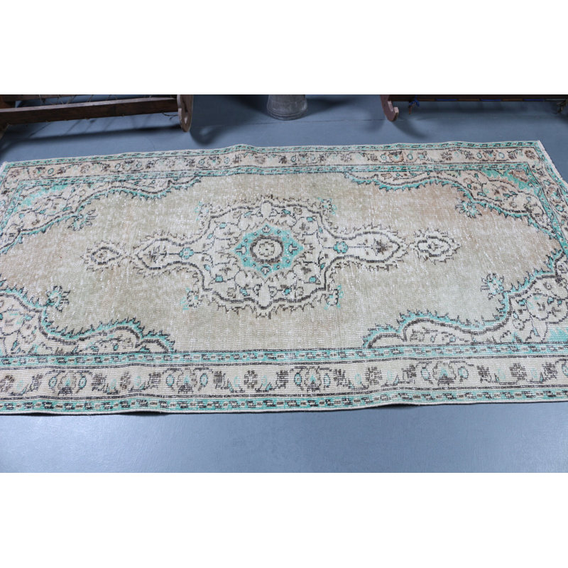 Tapis turc beige Oushak fait à la main pour un usage intérieur, idéal pour la chambre à coucher avec des matériaux biologiques