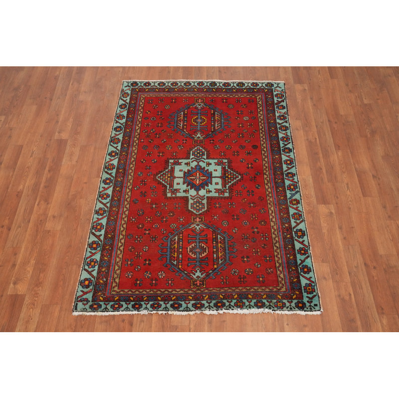 Tapis traditionnel rouge à motif géométrique 4 x 5