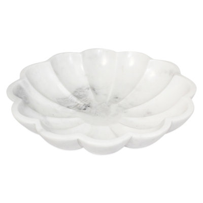 Med. Bol à lotus en marbre blanc de 7 po de diamètre