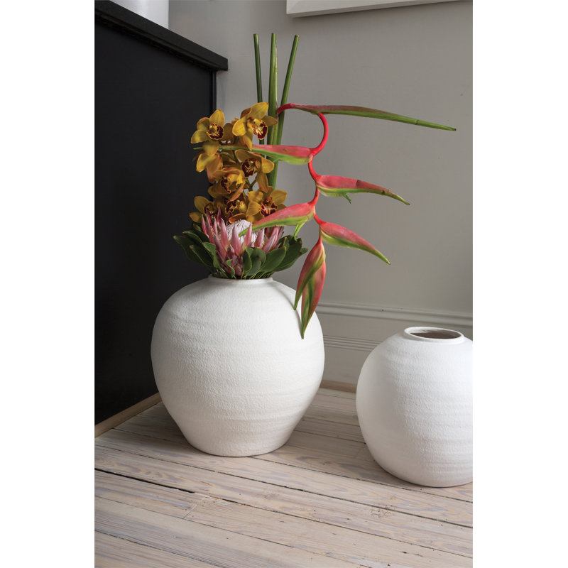 Konos Planter, 14" H x 14.5" W x 14.5" D