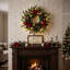 Couronne de Noël pré-illuminée de 50 cm (20 po) avec 20 DEL à piles et 8 modes, design rustique avec pommes de pin pour l'intérieur et l'extérieur