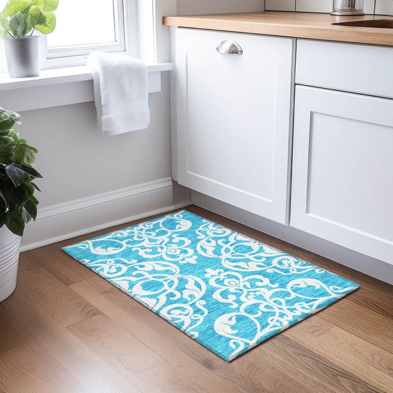 Tapis intérieur / extérieur en polyester tissé à la machine Chayden, Rectangle 1 pi 8 po x 2 pi 6 po