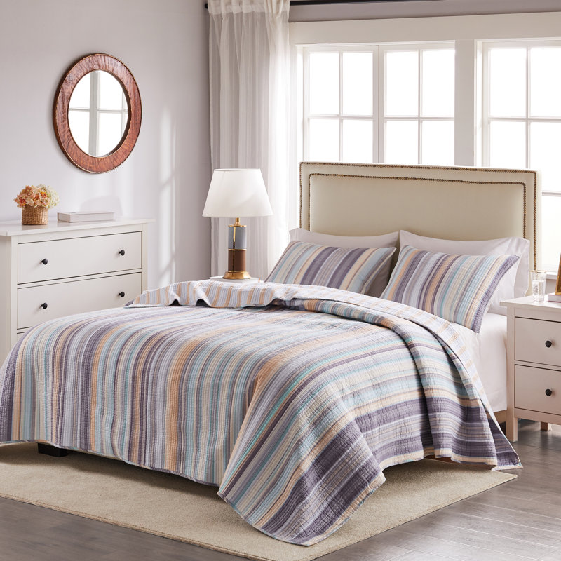 Durango Twin Blue Cotton Reversible Quilt Set with Throw Pillows