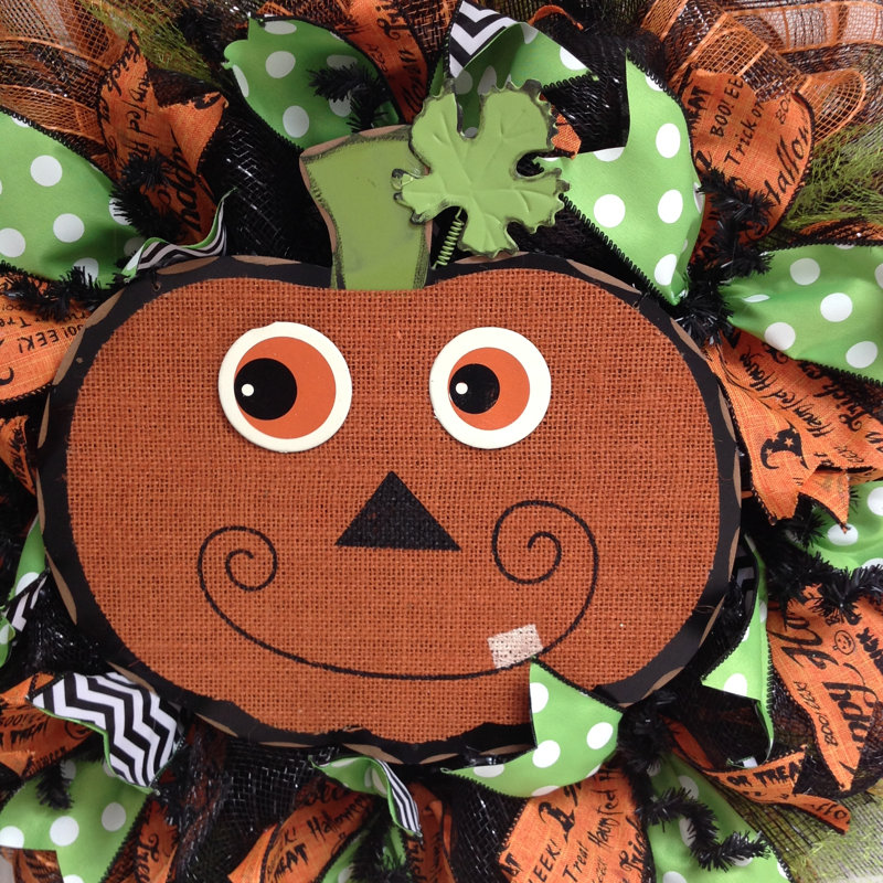 Halloween Wreath with Goofy Pumpkin