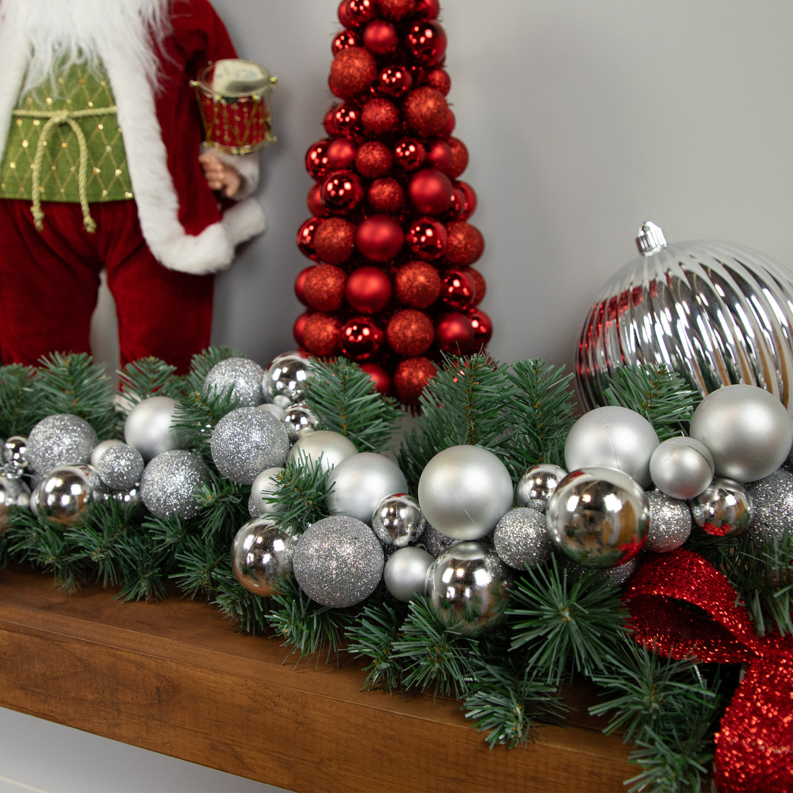6' Shatterproof Ball Christmas Garland, Silver
