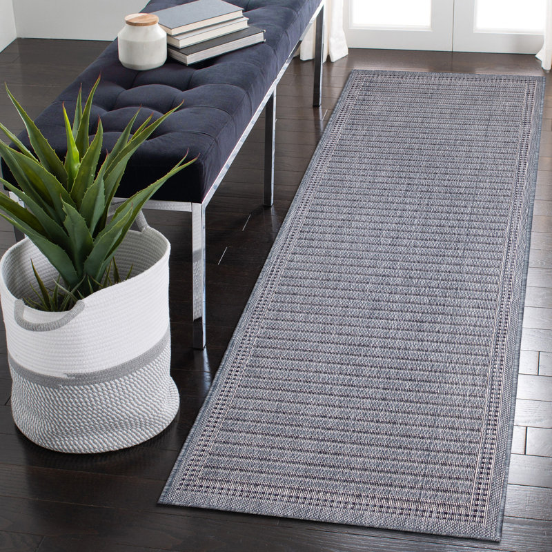 Tapis bleu marine intérieur / extérieur Tukgahgo, Tapis de couloir 1 pi 11 po x 7 pi 6 po