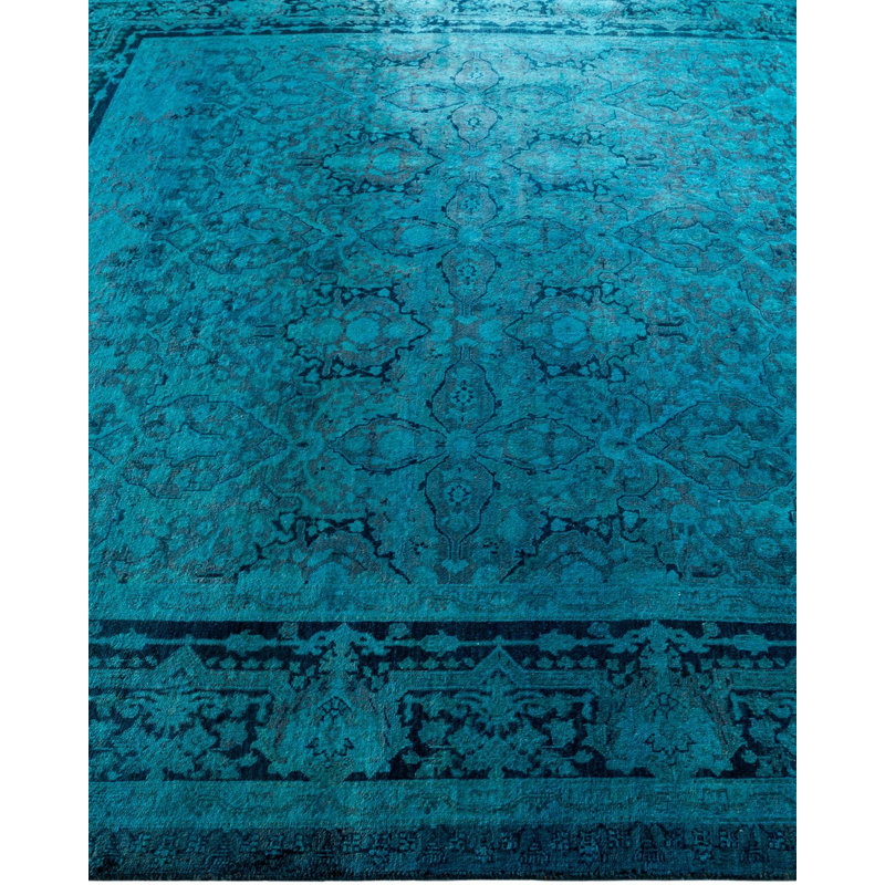 Cowlic One-of-a-Kind 6' 1" X 6' 2" Hand Knotted Area Rug