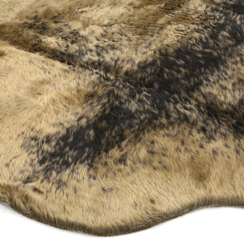 Tapis lavable en fausse fourrure grizzly, 3 pi 3 po x 4 pi 7 po