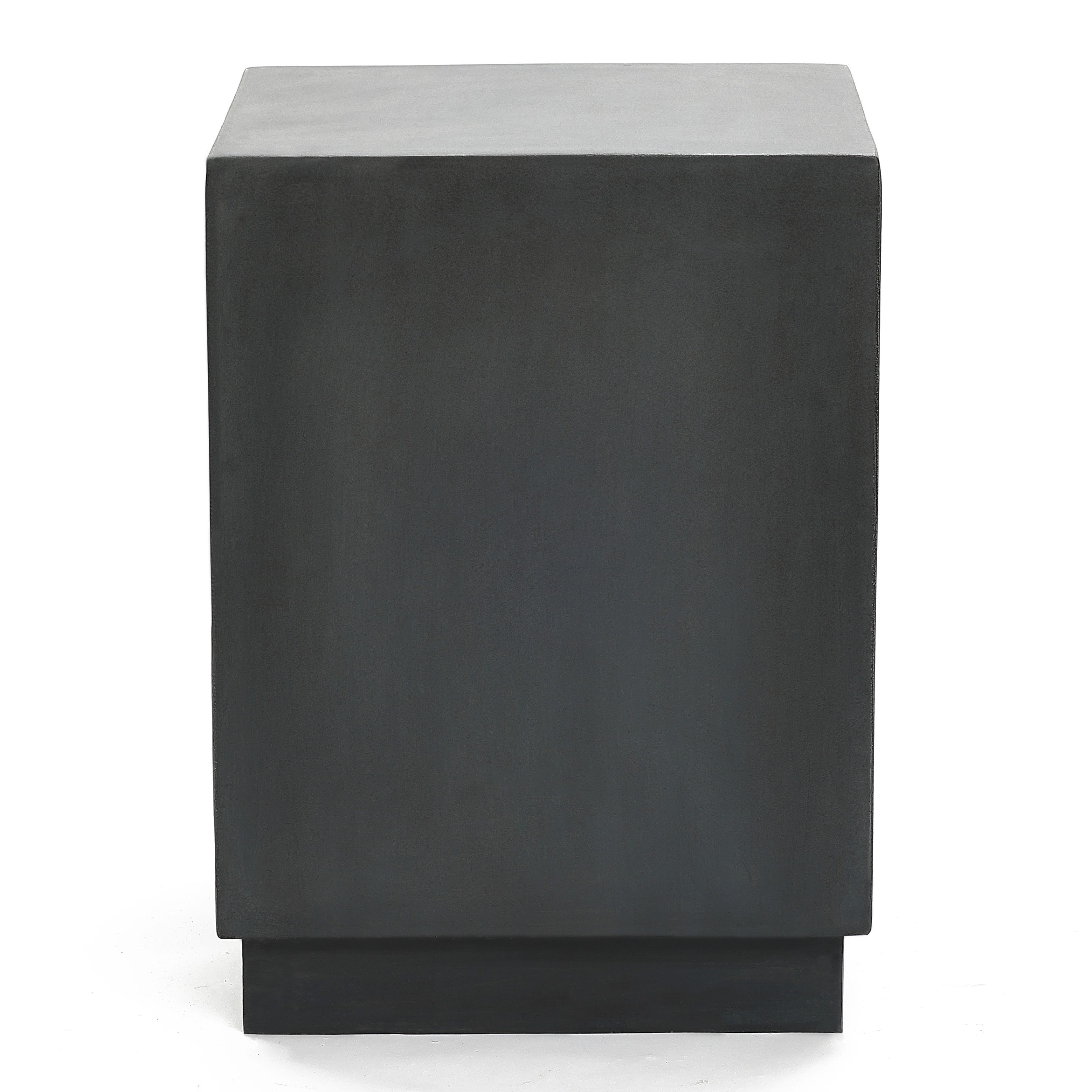 Joss & Main Novato Indoor/Outdoor Cement Side Table & Reviews | Joss & Main