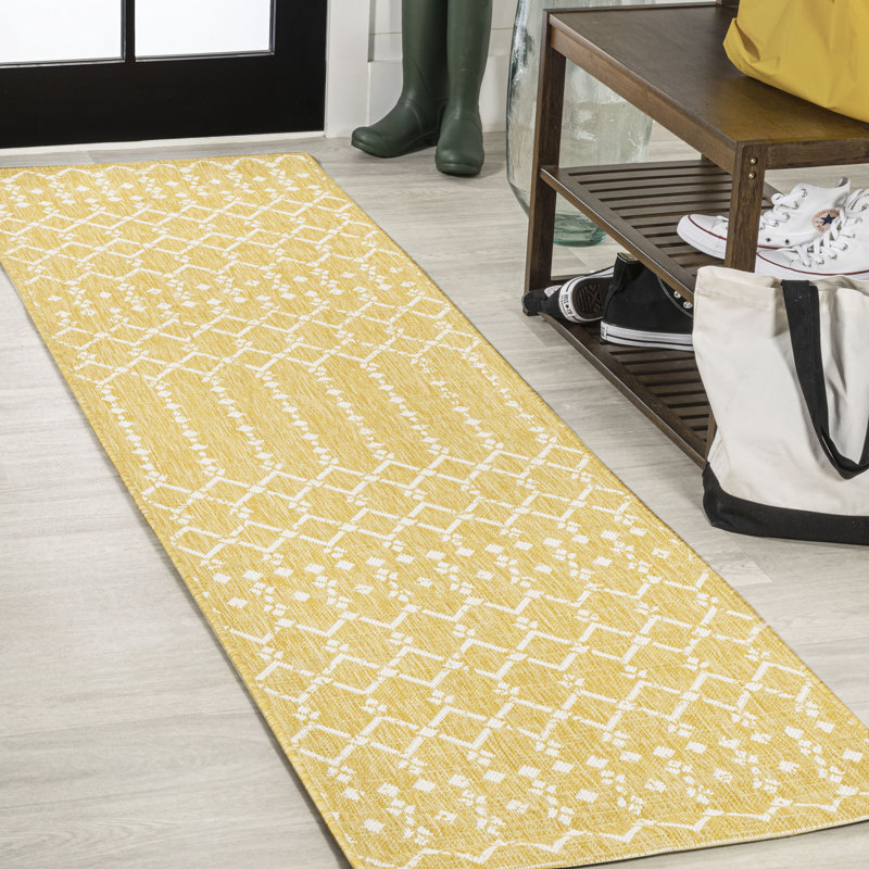 Tapis d'intérieur / extérieur Crompton, Tapis de couloir 2 pi 2 po x 10 pi, Jaune / crème