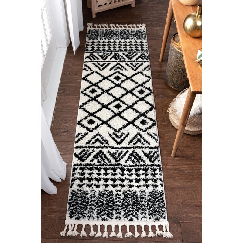 Tapis ivoire à motif géométrique Margund, Tapis de couloir 2 pi 7 po x 9 pi 10 po