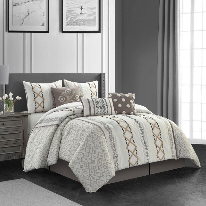 California King Blue and White Geometric Microfiber Comforter Set