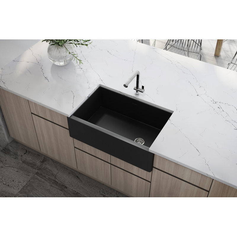 30" L x 18" W Farmhouse Kitchen Sink, Matte Black