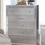 Poignées rondes en chrome de style contemporain avec poignées rondes en chrome et cristaux de style contemporain pour chambre à coucher
