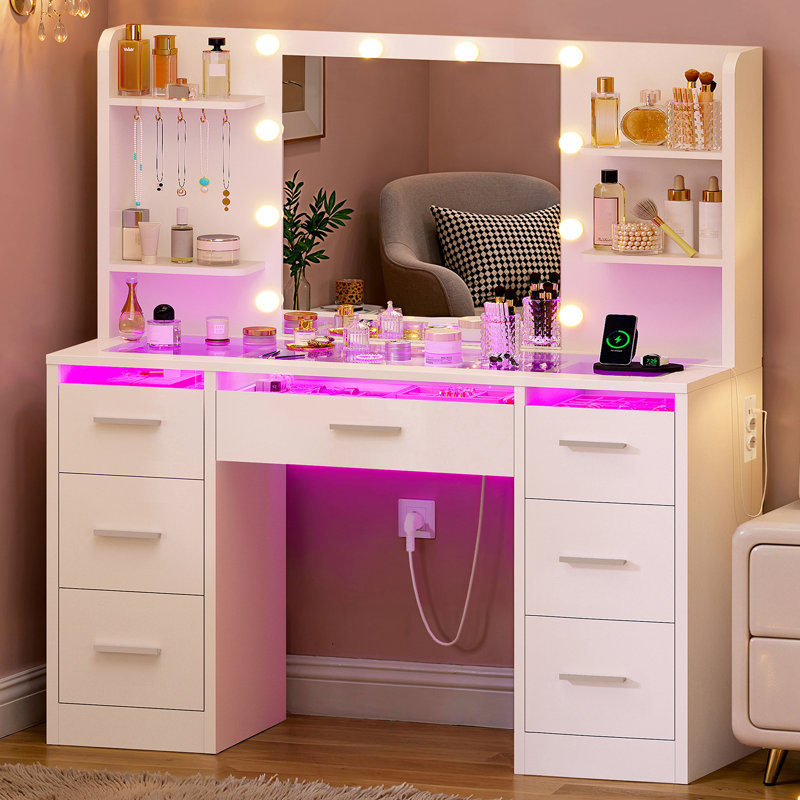 Coiffeuse Camyla avec miroir lumineux à DEL, prise de courant, 7 tiroirs, 4 tablettes, 5 crochets à bijoux