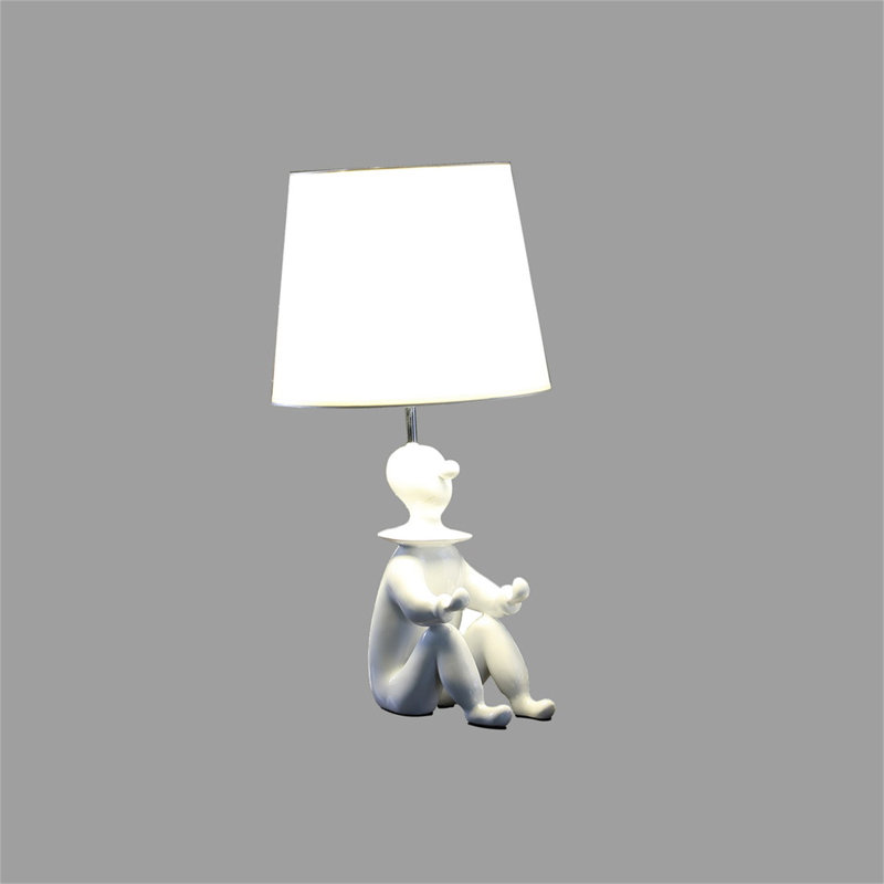Lampe de table moderne 21,25 po en résine, Blanc, Blanc