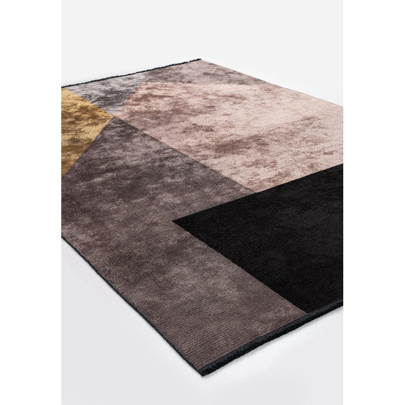 Alyla Geometric Hand Loom Indoor / Outdoor Area Rug, Rectangle 6'6" x 9'10"