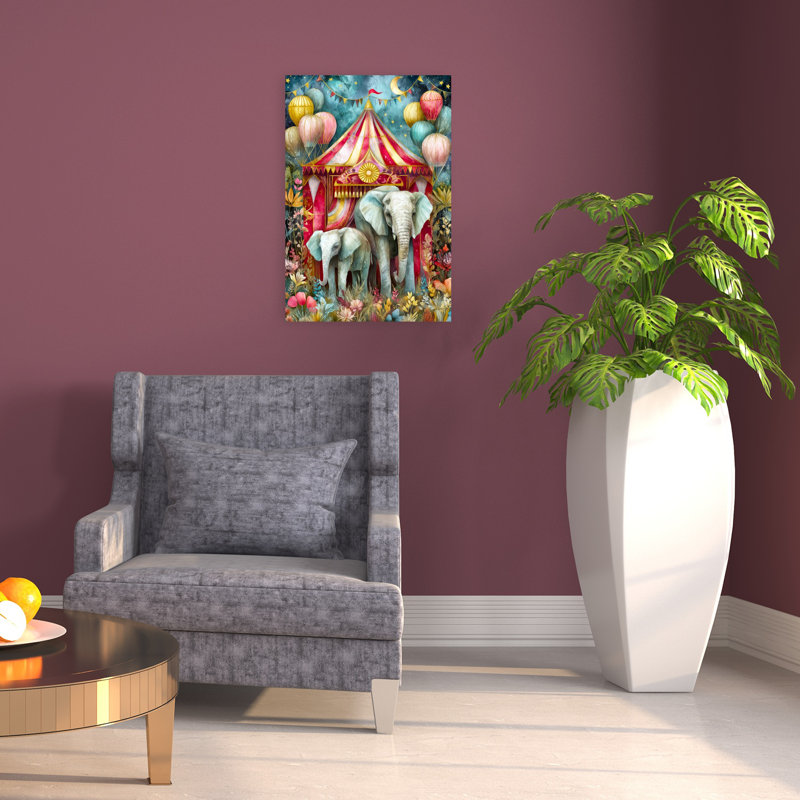 Éléphant de cirque magique, 24" H x 16" W