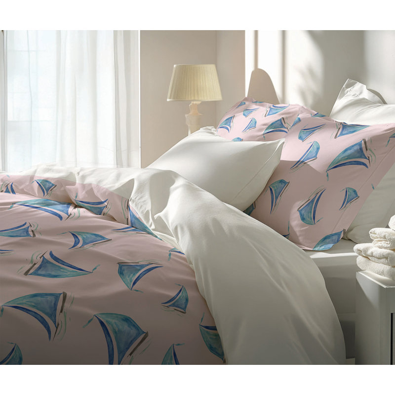 Summer Sailboats 3- Piece Decorative Lightweight Comforter Set, Queen Comforter + 2 Standard Pillowcases, Pink