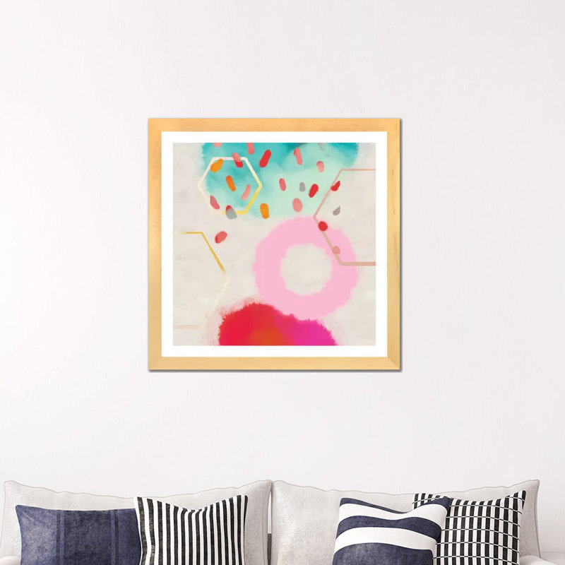 «Pink Circle» par Ana Rut Bré - impression d'art graphique, Toile avec cadre en bois beige, Blanc, H 24 po x l 24 po x p 1 po
