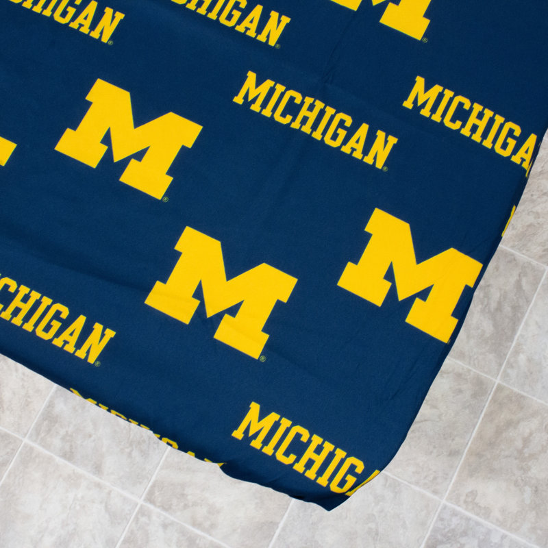 Michigan Wolverines 6-Foot Cotton Duck Table Cover