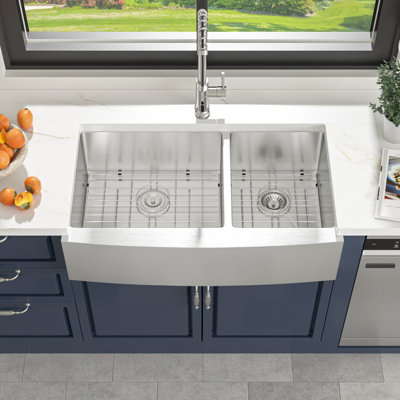 Évier de cuisine à tablier frontal en acier inoxydable à double cuve 60/40 L 33 po x l 21 po