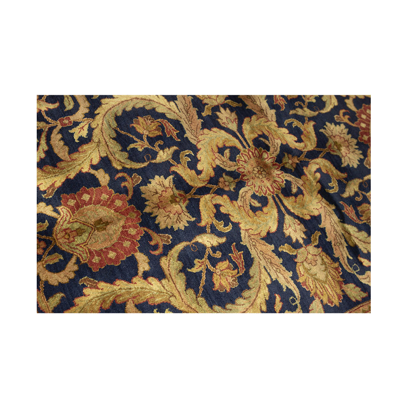 Crown Hand Woven Wool Oriental Area Rug