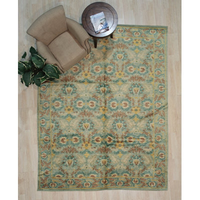 Tapis vert en laine noué à la main Mccoma