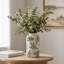 Vase à fleurs avec motif floral