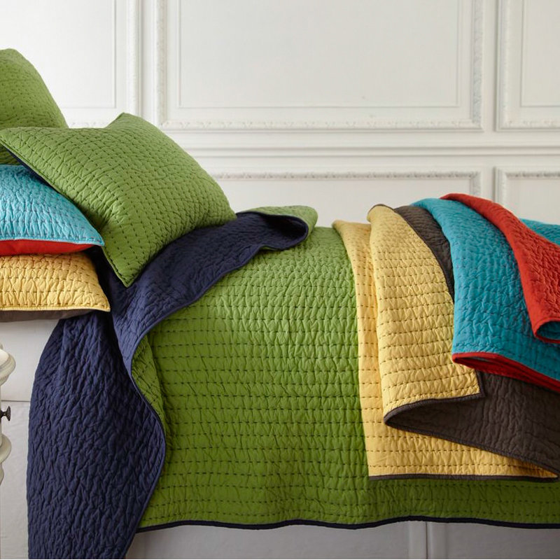Twain Quilt, Twin Quilt, Brick/Charcoal