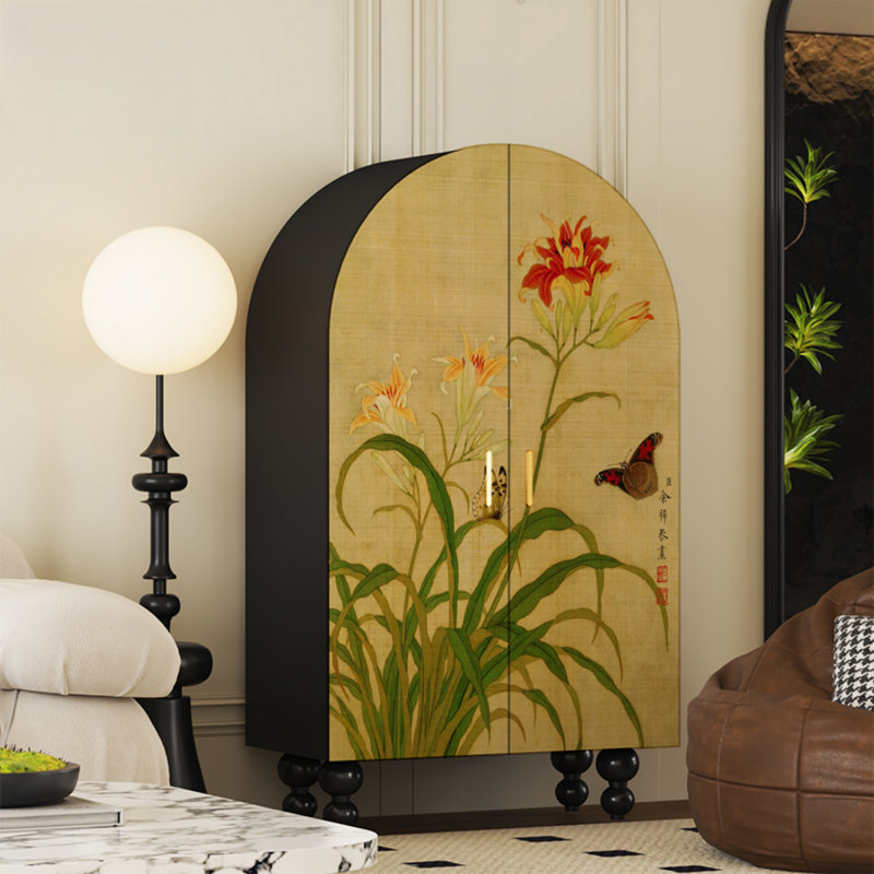 Armoire arquée avec tablettes et portes